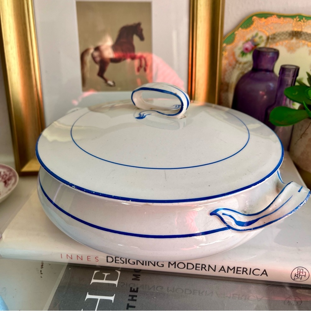 Alfred Meakin England Vintage Lidded Serving Dish